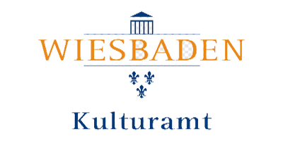 T-Ohr-Blindenreportage-mainz-logo-wiesbadener-burgfestspiele-see-conference-landeshauptstadt-wiesbaden-karl-marx-blue-text-city-1